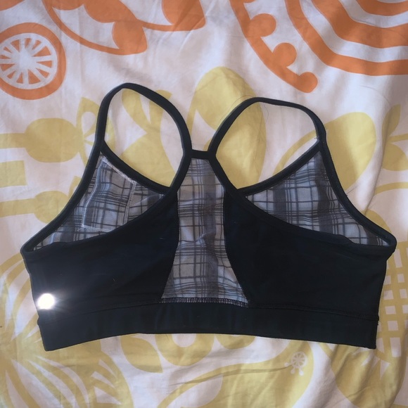Lululemon sports bra - Picture 2 of 3